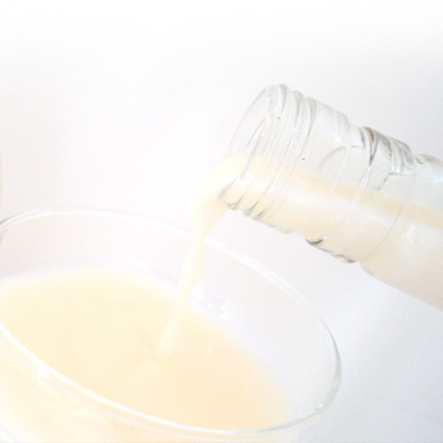 画像: 【ミルクのお酒】乳華　300mlサイズ（プラスチックケース入り）